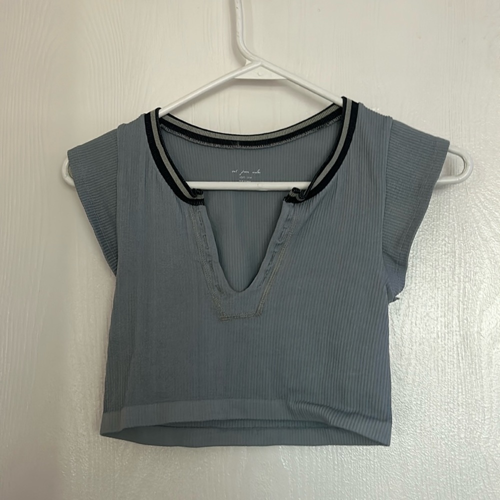 Urban outfitters v neck crop top